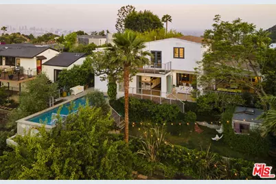 2500 Carman Crest Dr, Los Angeles, CA 90068 - Photo 1