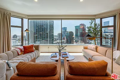 801 S Grand Ave #1801, Los Angeles, CA 90017 - Photo 1