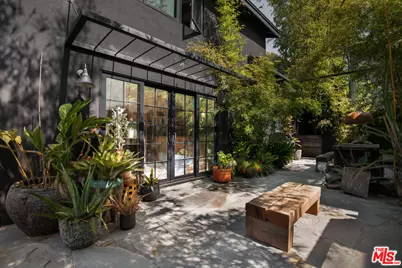 823 Oxford Ave, Marina del Rey, CA 90292 - Photo 1