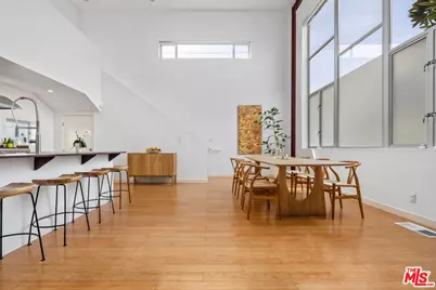 540 Vernon Ave, Venice, CA 90291 - Photo 1