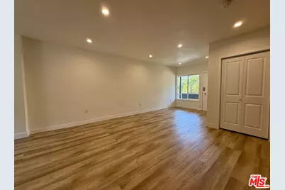 6350 Willoughby Ave #9, Los Angeles, CA 90038 - Photo 1
