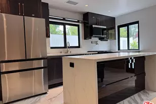 20529 Miranda Pl, Woodland Hills, CA 91637 - Photo 1