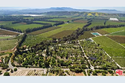 1048 E La Loma Ave, Somis, CA 93066 - Photo 1