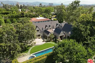 143 S Muirfield Rd, Los Angeles, CA 90004 - Photo 1