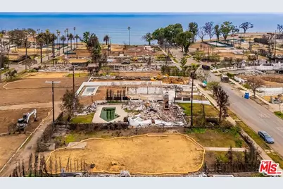 428 Via De La Paz, Pacific Palisades, CA 90272 - Photo 1