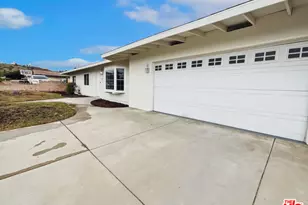 174 Gardenia Ave, Camarillo, CA 93010 - Photo 1