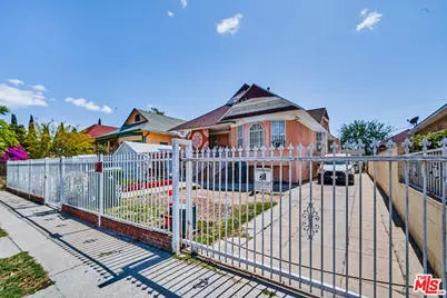 956 E 24th St, Los Angeles, CA 90011 - Photo 1