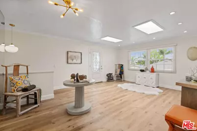 16951 Canyon Ln, Huntington Beach, CA 92649 - Photo 1