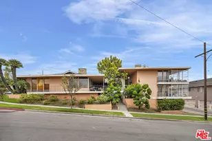 5840 S Kings Rd, Los Angeles, CA 90056 - Photo 1