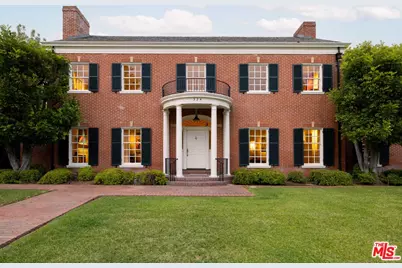 324 S Rimpau Blvd, Los Angeles, CA 90020 - Photo 1