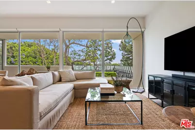 2220 Avenue Of The Stars #202, Los Angeles, CA 90067 - Photo 1