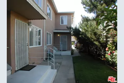 2221 Ocean Park Blvd #1, Santa Monica, CA 90405 - Photo 1