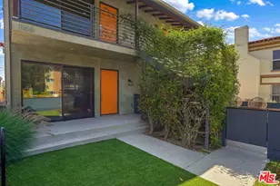 1166 S Cochran Ave, Los Angeles, CA 90019 - Photo 1