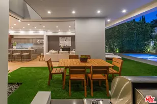 374 Huntley Dr, West Hollywood, CA 90048 - Photo 1