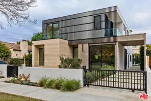 352 S Crescent Dr, Beverly Hills, CA 90212 - Photo 1