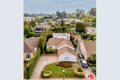 639 S Bundy Dr, Los Angeles, CA 90049 - Photo 1