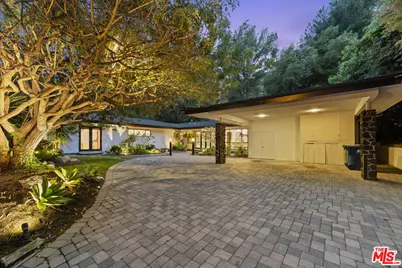 8630 Allenwood Rd, Los Angeles, CA 90046 - Photo 1