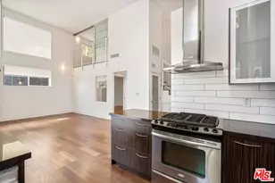 600 S Ridgeley Dr, Los Angeles, CA 90036 - Photo 1