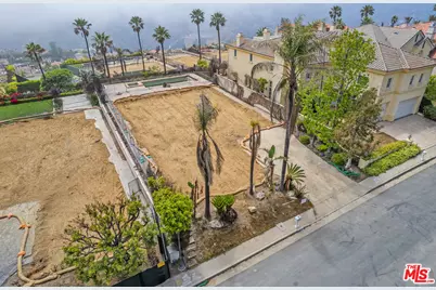 16670 Via Pacifica, Pacific Palisades, CA 90272 - Photo 1