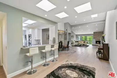 1520 S Beverly Glen Blvd #Ph608, Los Angeles, CA 90024 - Photo 1