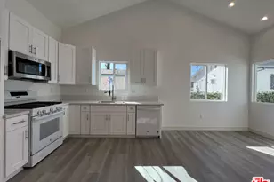 8642 Baring Cross St, Los Angeles, CA 90044 - Photo 1