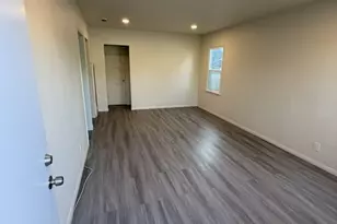 5242 Mccallum Ave, South Gate, CA 90280 - Photo 1