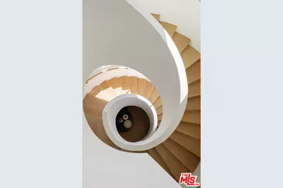 1504 N Kenter Ave, Los Angeles, CA 90049 - Photo 1