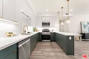 4000 Mont Clair St, Los Angeles, CA 90018 - Photo 1