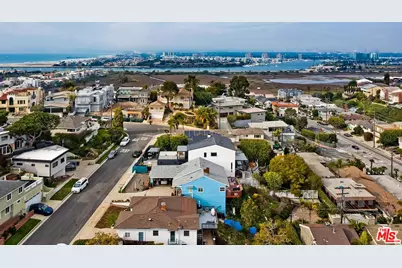 7016 Earldom Ave, Playa del Rey, CA 90293 - Photo 1