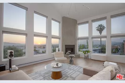 1320 Romulus Dr, Glendale, CA 91205 - Photo 1