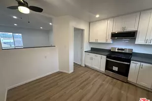 2530 Carmona Ave, Los Angeles, CA 90016 - Photo 1