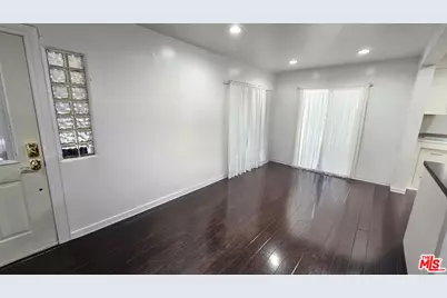 3212 De Witt Dr, Los Angeles, CA 90068 - Photo 1