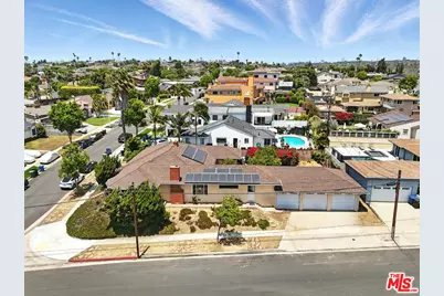 5644 S Garth Ave, Los Angeles, CA 90056 - Photo 1