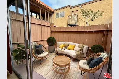 882 Victor Ave #13, Inglewood, CA 90302 - Photo 1