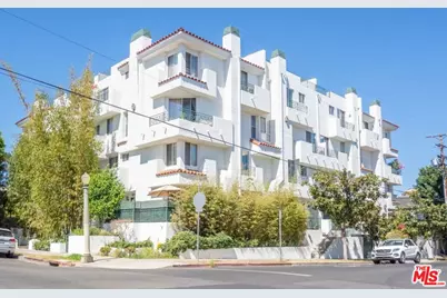 350 S Norton Ave #F, Los Angeles, CA 90020 - Photo 1