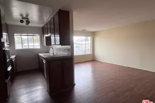 18600 Burbank Blvd, Tarzana, CA 91356 - Photo 1