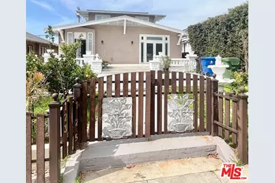123 S Hobart Blvd, Los Angeles, CA 90004 - Photo 1