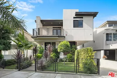 211 S Irena Ave #A, Redondo Beach, CA 90277 - Photo 1