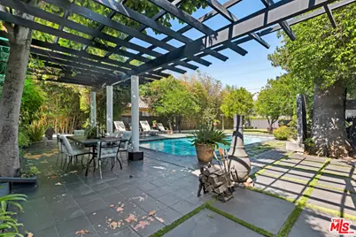 5341 Mecca Ave, Tarzana, CA 91356 - Photo 1