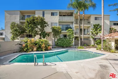10240 Camarillo St #301, Toluca Lake, CA 91602 - Photo 1
