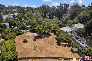 1511 Old Oak Rd, Los Angeles, CA 90049 - Photo 1