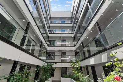 321 S Oxford Ave #406, Los Angeles, CA 90010 - Photo 1