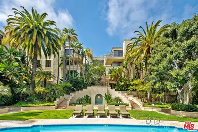 555 S Barrington Ave #106, Los Angeles, CA 90049 - Photo 1