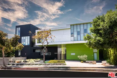 825 N Kings Rd #4, West Hollywood, CA 90069 - Photo 1