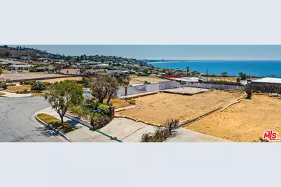 18348 Clifftop Way, Malibu, CA 90265 - Photo 1