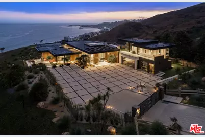 5012 Carbon Beach Ter, Malibu, CA 90265 - Photo 1