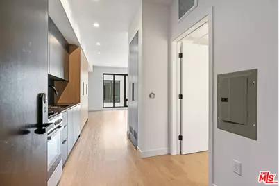 10700 Tabor St #403, Los Angeles, CA 90034 - Photo 1