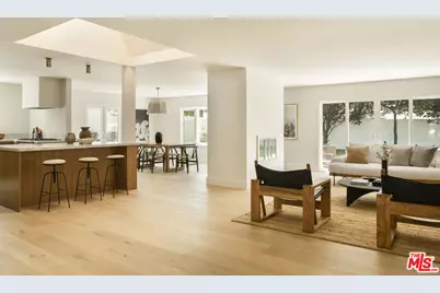 30610 Las Estrellas Dr, Malibu, CA 90265 - Photo 1