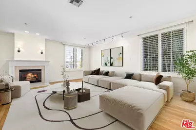 433 N Doheny Dr #106, Beverly Hills, CA 90210 - Photo 1