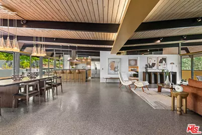 4944 Hood Dr, Woodland Hills, CA 91364 - Photo 1